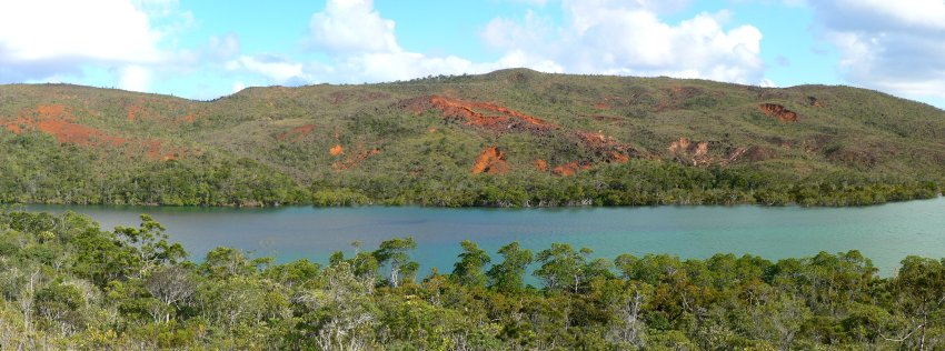 70- L'embouchure de la riviere bleue a Prony 